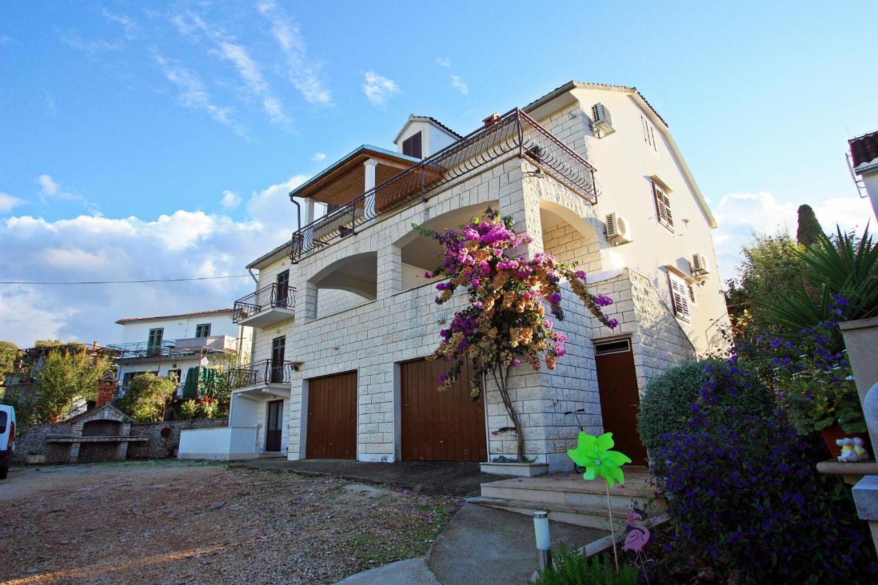 Apartments Omo 1 Супетар Экстерьер фото