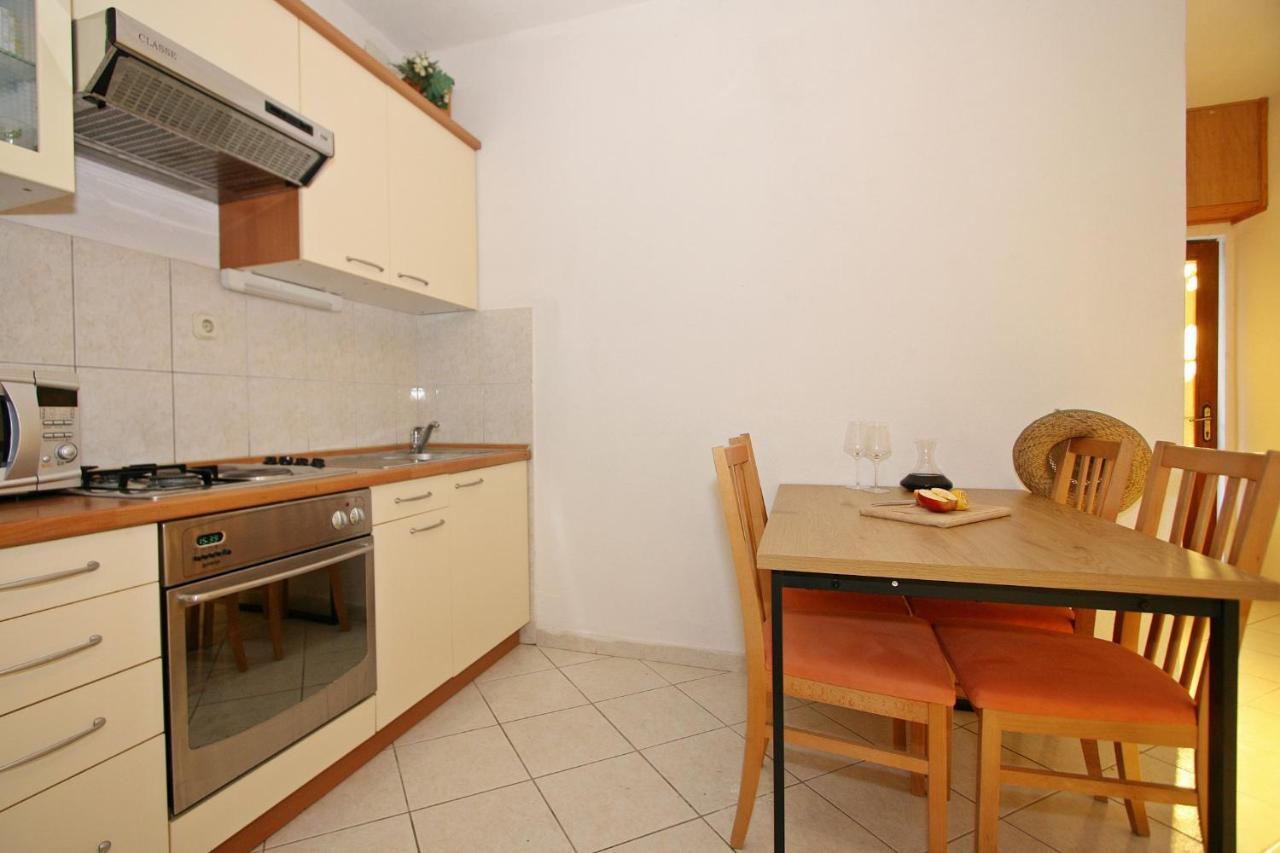 Apartments Omo 1 Супетар Экстерьер фото