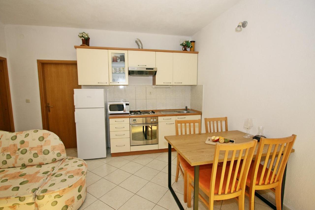 Apartments Omo 1 Супетар Экстерьер фото