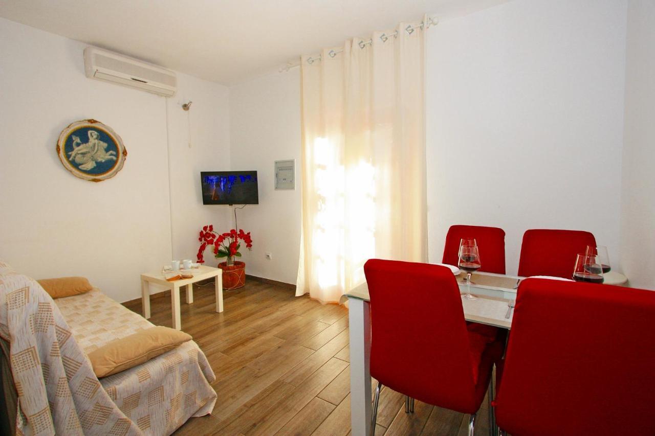Apartments Omo 1 Супетар Экстерьер фото